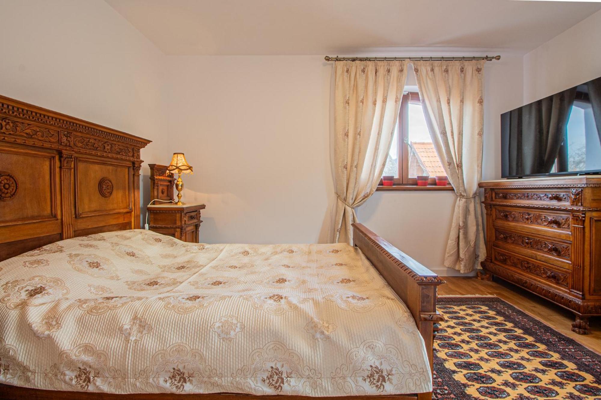 Runca-N Rai Hotel Cristian  Bagian luar foto
