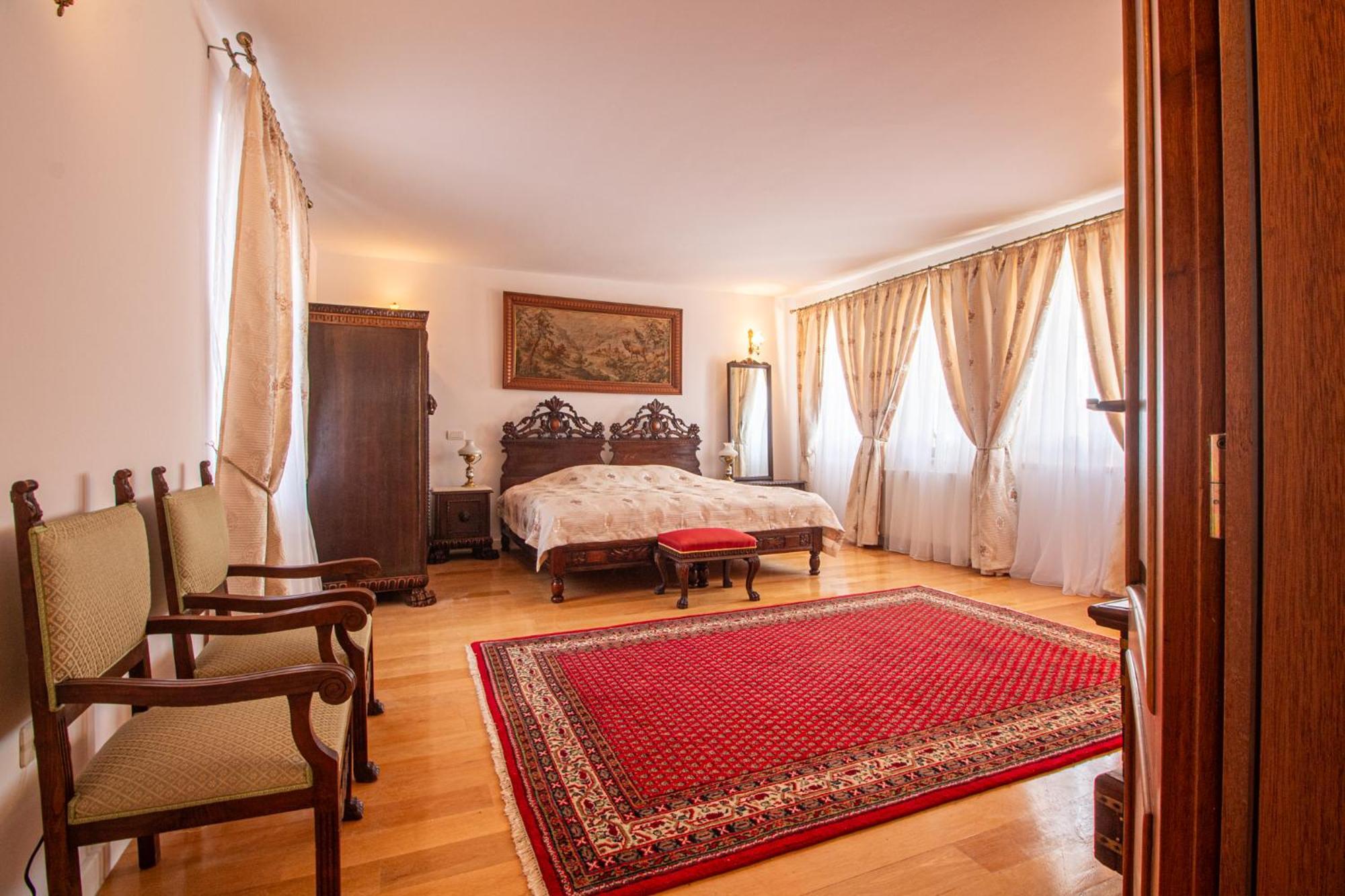 Runca-N Rai Hotel Cristian  Bagian luar foto